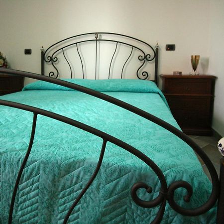 Timeless Villa In Cagli With Garden And Swimming Pool ภายนอก รูปภาพ